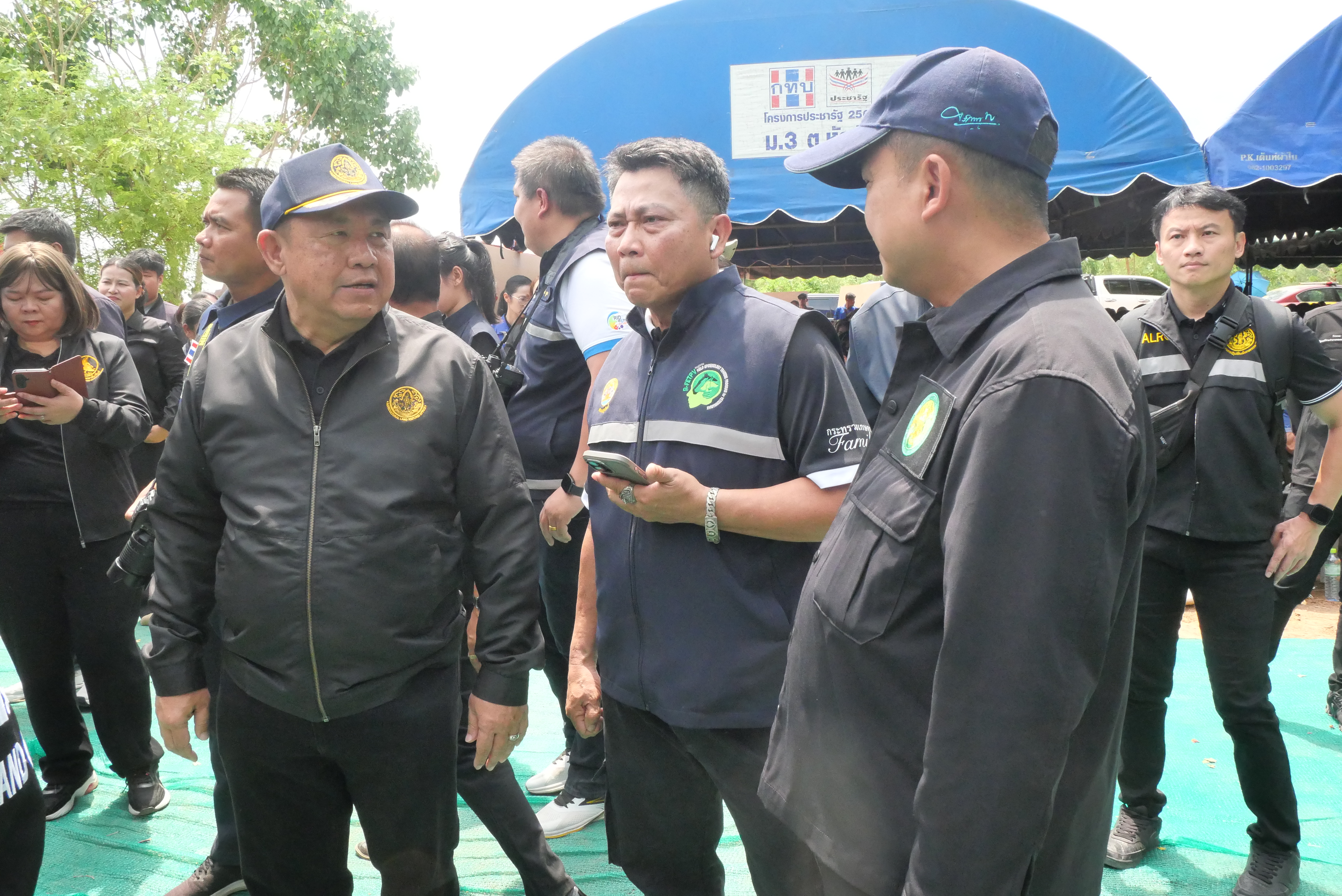 title - ส.ป.ก. ติดตามรัฐมนตรีช่วยว่าการกระทรวงเกษตรและสหกรณ์ (นายวัชระพล ขาวขำ) พร้อมคณะ ลงพื้นที่ตรวจราชการในพื้นที่จังหวัดกาฬสินธุ์ (จุดที่ 1) 
